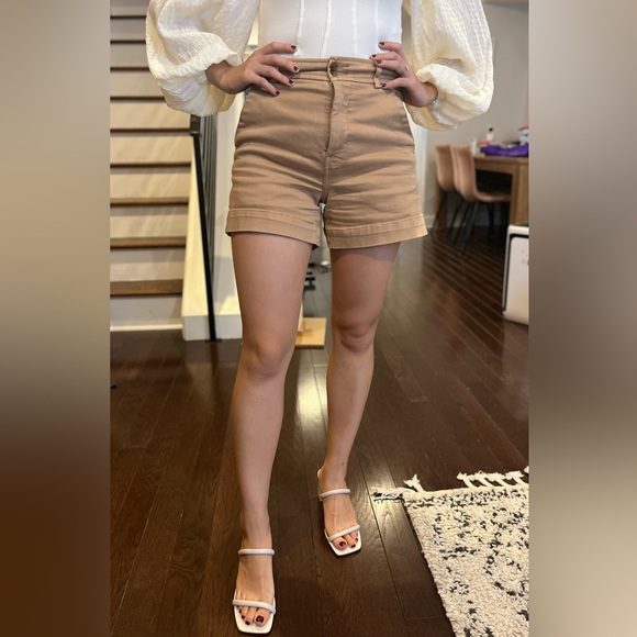 Everlane Way-High Canvas Short in Tan - Picture 1 of 4